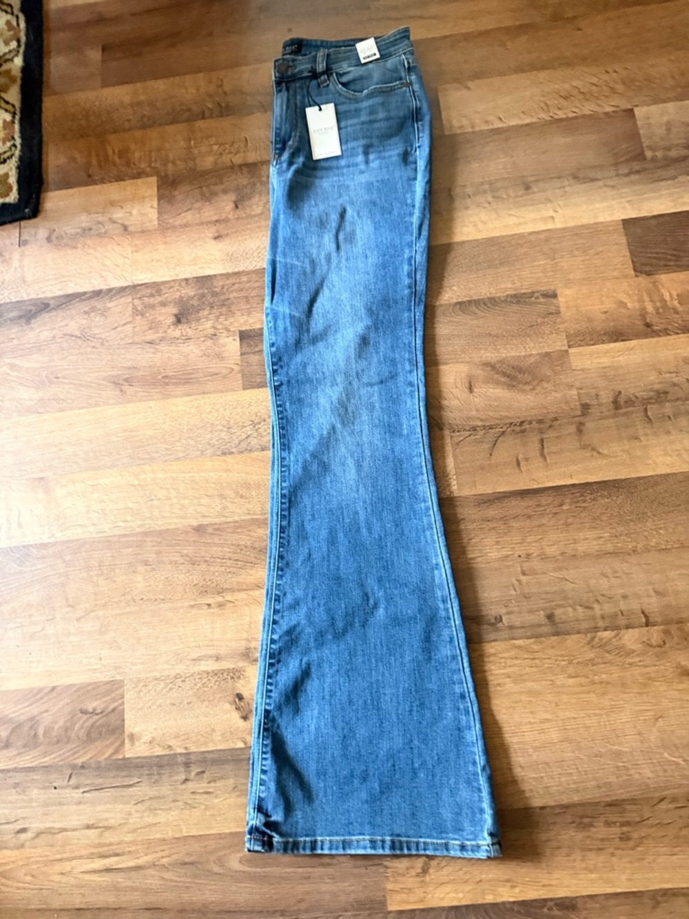 Judy Blue Light-Medium Blue High-Rise Flare Jeans